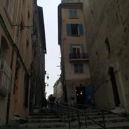 Des 13 Cantons Apartment *